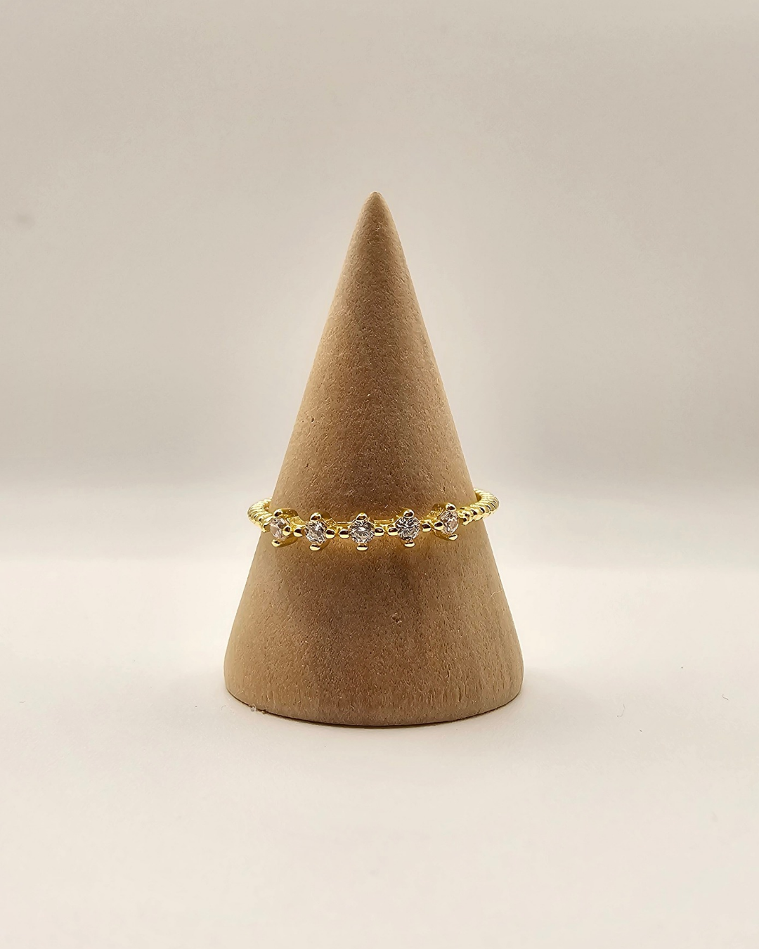 Linea de circones ring