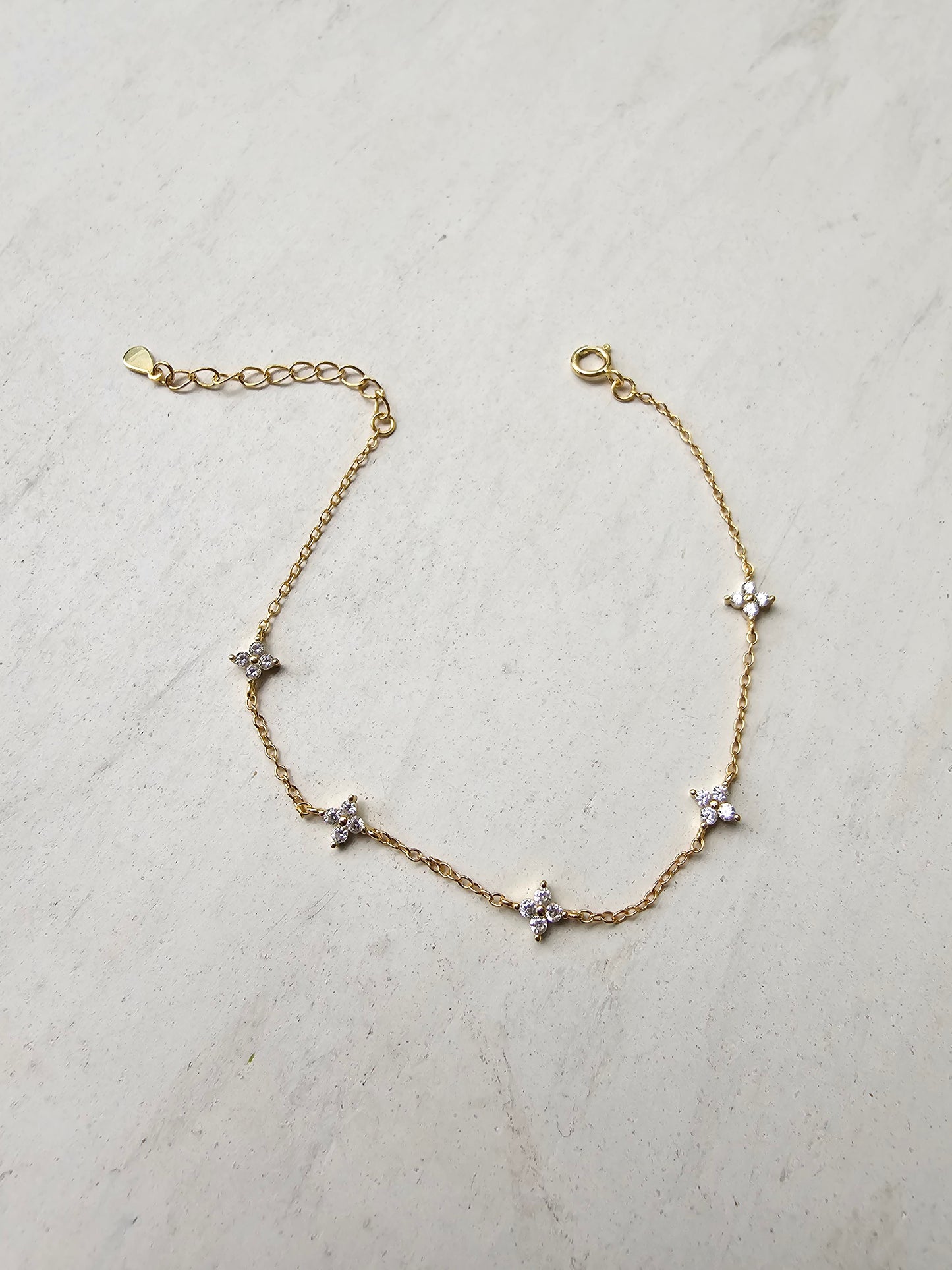 Lucky clovers bracelet