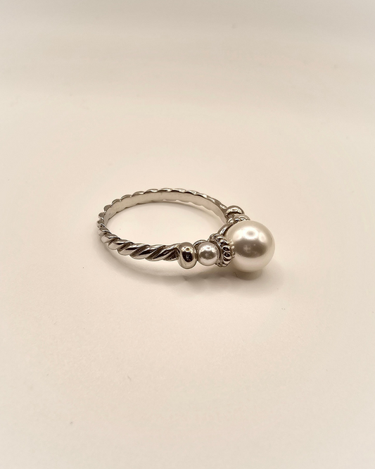 Perlitas ring
